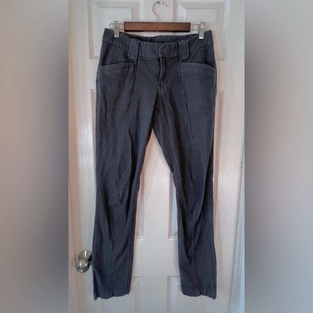 Arc'teryx Pants Women's‎ Size 6 Devis Gray Crop Carbon Fibre Cotton Blend